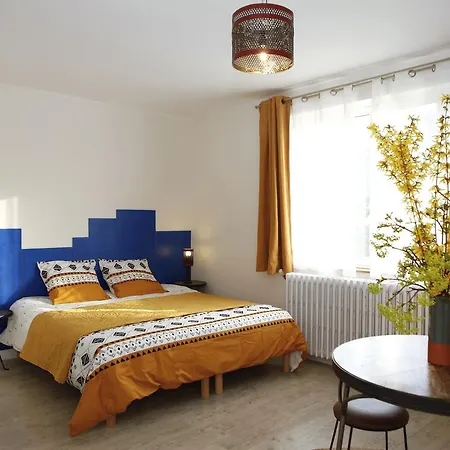 Le Saule Reveur Bed & Breakfast